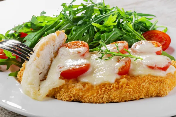 Baked chicken with mozzarella and cherry tomatoes  fillet — Stock Photo, Image
