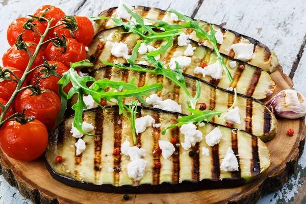 Grilled eggplant with feta cheese — Stock Photo, Image