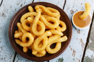 Tatlıları tatlı tatlı karamel ile