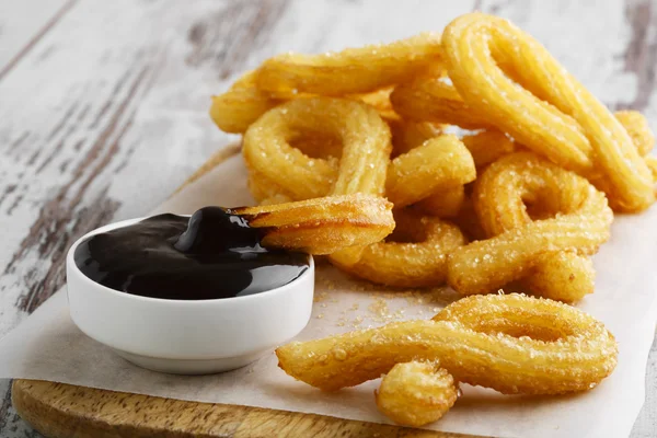 Churros com sobremesa doce de chocolate — Fotografia de Stock