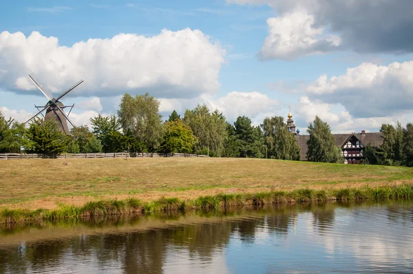 Molen in zomerdag — Stockfoto