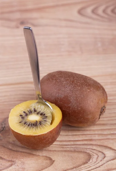 Kiwi fructe — Fotografie, imagine de stoc