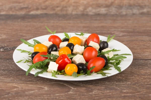 Salada com arugula — Fotografia de Stock