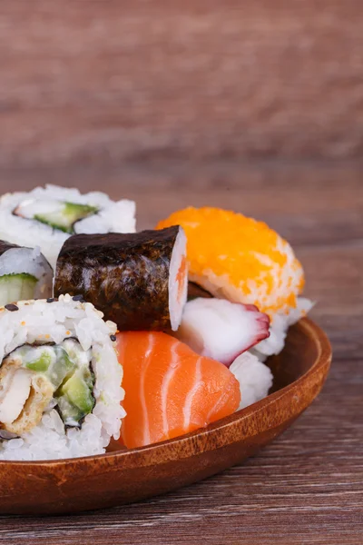 Sushi and Roll — Stock Photo, Image