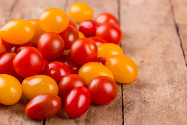 Cherry tomato — Stock Photo, Image