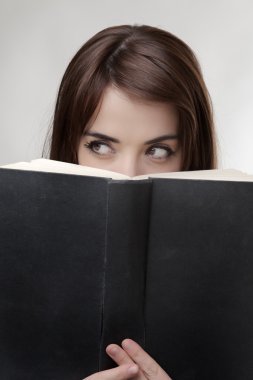 kitap bakan