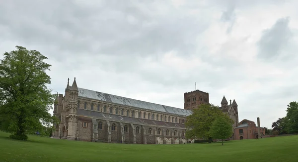 The Cathedral & Abbey Church of Saint Alban — Stock Photo, Image