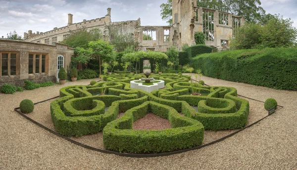 Sudeley burggarten — Stockfoto