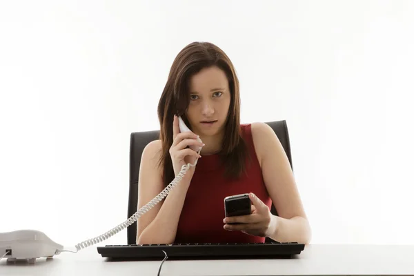 Jonge vrouw in jurk — Stockfoto