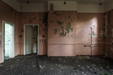 binayı terk edilmiş