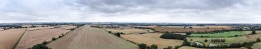 Buckinghamshire kırsalının yukarısından panoramik görüntü 