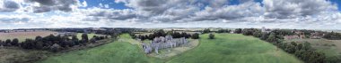 Acre Manastırı 'nın harabelerinin hava panoramik manzarası Acre Norfolk İngiltere' deki bir ortaçağ binası.