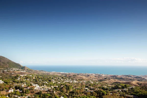 Вид Зверху Міхаса Дивиться Лінію Узбережжя Внизу — стокове фото