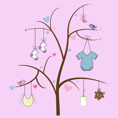 Bebek öğeleri ağaç üzerinde asılı