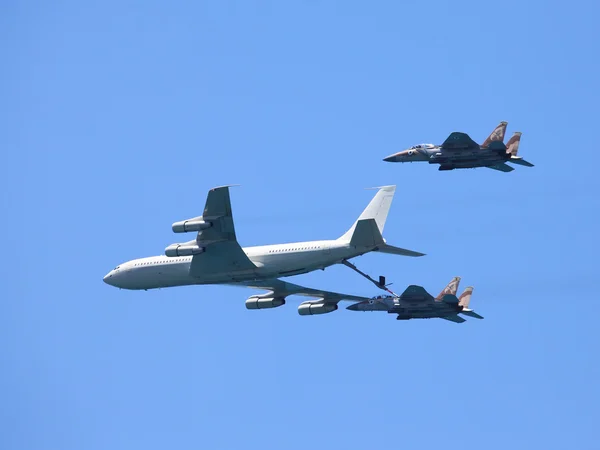 Flight refuel — Stock Photo, Image