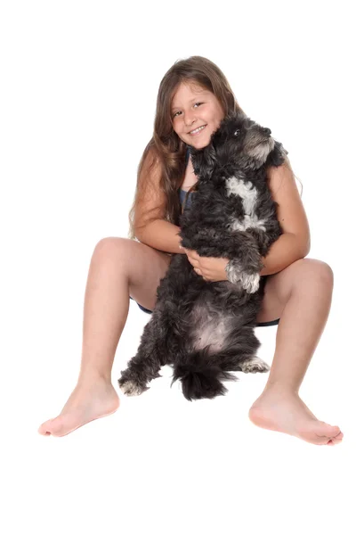 Klein meisje met hond — Stockfoto