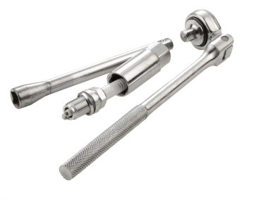 Sparkplug ve araçları beyaz bir arka plan üzerinde izole