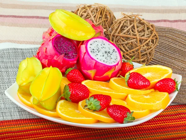 Frutas exóticas —  Fotos de Stock