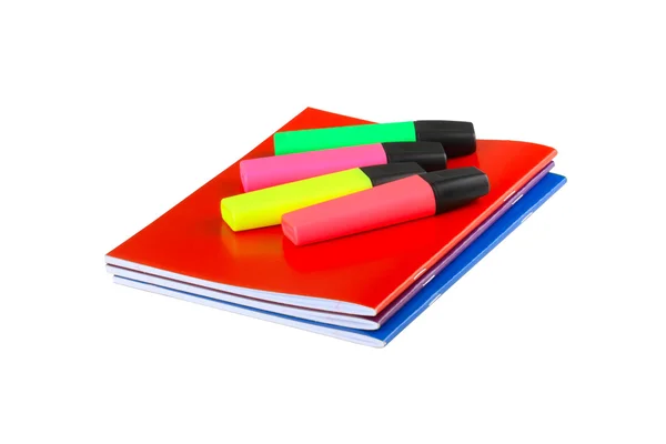 Cadernos e marcadores — Fotografia de Stock