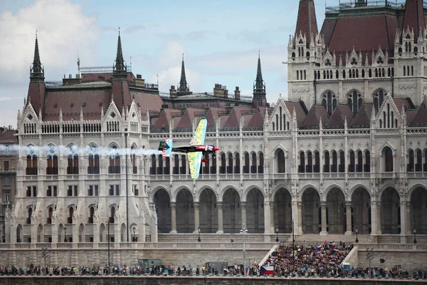 Budapest Magyarország 2018 Június Könnyű Sportrepülőgépek Repülnek Duna Felett Budapesti — Stock Fotó