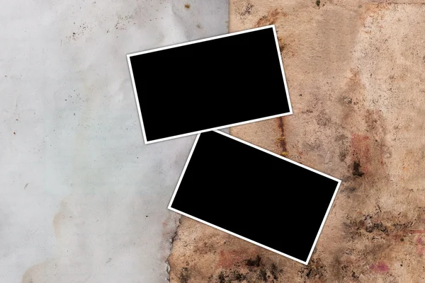汚れた紙の背景の空の写真フレーム — ストック写真
