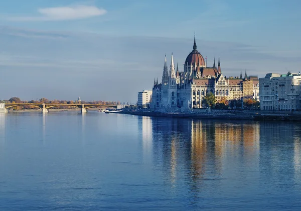 Парламент в Будапешті — стокове фото