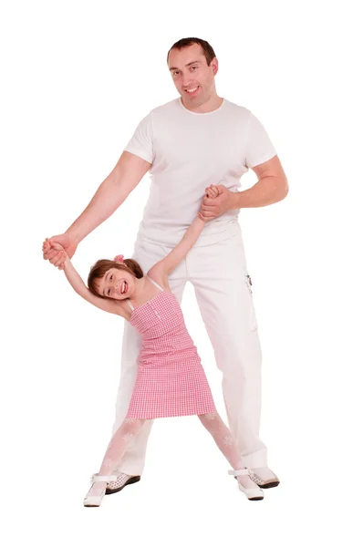 Menina abraçando seu pai isolado sobre um fundo branco — Fotografia de Stock