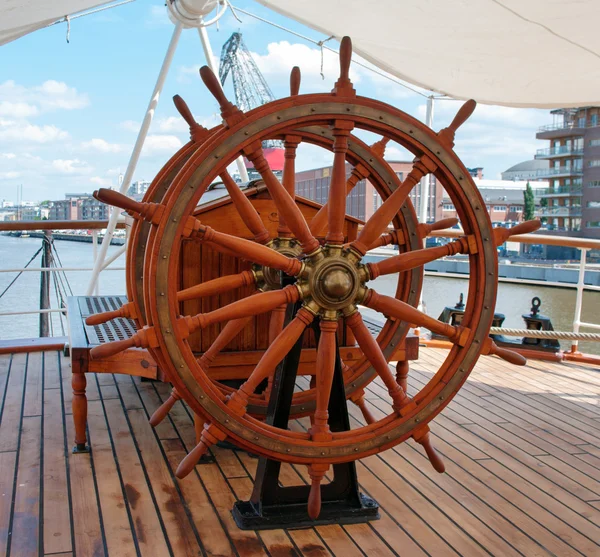 Steering wheel of the ship — Stock Photo, Image