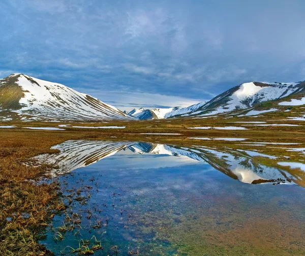 Krajobraz polarnych gór Ural — Zdjęcie stockowe