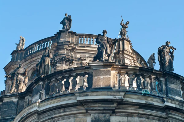 Estátuas no telhado, Dresden — Fotografia de Stock