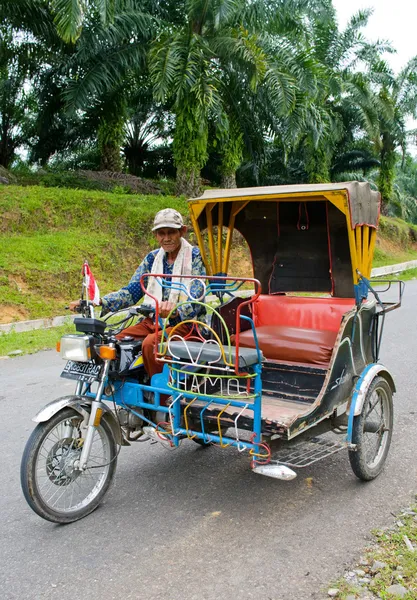 Auto-riksja taxi in medan, Indonesië — Stockfoto