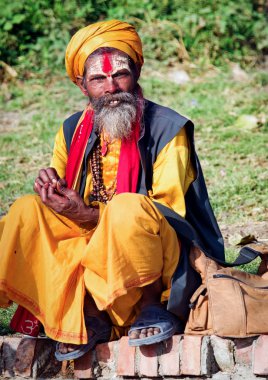 sadhu ile geleneksel boyalı yüz