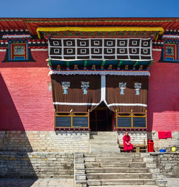 Mönch im tengboche-kloster, nepal — Stockfoto