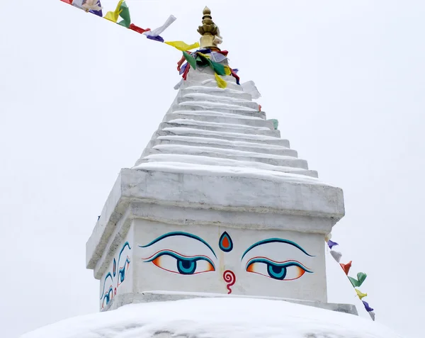 Buddhistická stúpa v khunde, everest region, Nepál — Stock fotografie