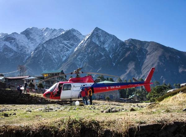 Port lotniczy Lukla w lukla — Zdjęcie stockowe