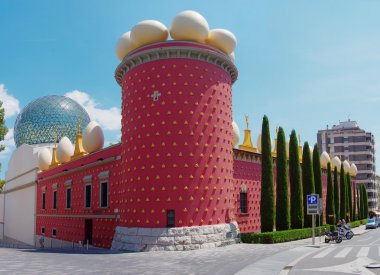Dalí tiyatro ve müze, figueres, İspanya