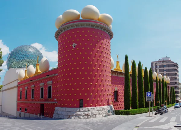 Dalí tiyatro ve müze, figueres, İspanya — Stok fotoğraf