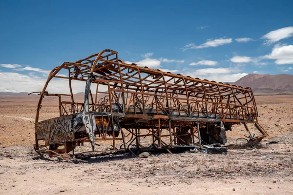 Régi Rozsdás Busz Atacama Sivatagban Chilében — Stock Fotó