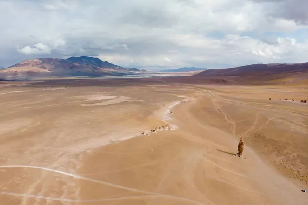 智利阿塔卡马沙漠Salar Tara石层的空中景观 — 图库照片