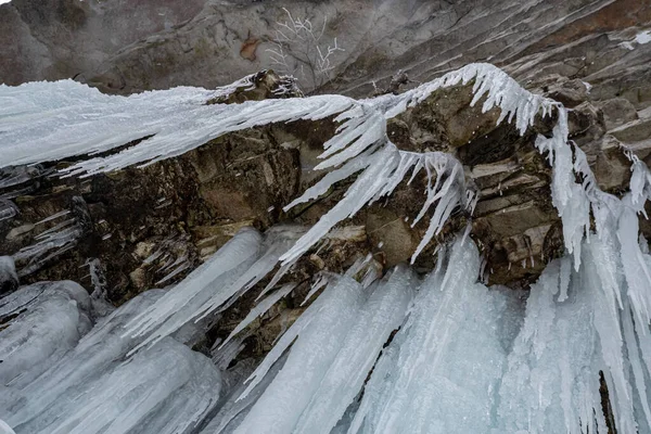 Κατεψυγμένα Awosting Falls Μαζική Icicicles Κρέμονται Από Βράχια Στο Minnewaska — Φωτογραφία Αρχείου