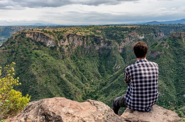 Turista Biosférické Rezervaci Metztitlan Canyon Huasca Ocampo Mexiko — Stock fotografie