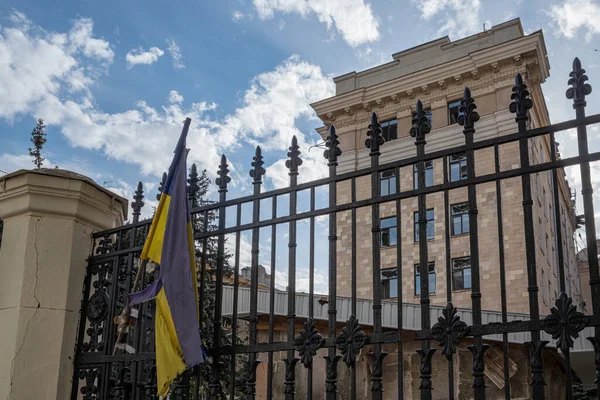 2022年5月14日 乌克兰哈尔科夫 俄罗斯空袭摧毁哈尔科夫州议会大楼 俄罗斯对乌克兰的战争 — 图库照片