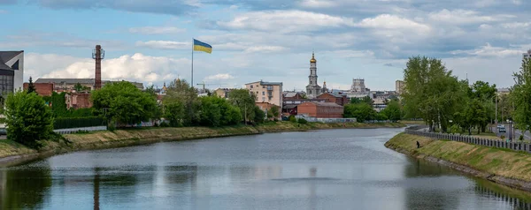 哈尔科夫 Kharkiv Ukraine 2022年5月 位于市中心的Lopan河的哈尔科夫堤岸 全景视图 — 图库照片