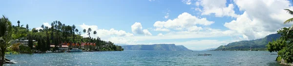 多巴湖的全景 — 图库照片