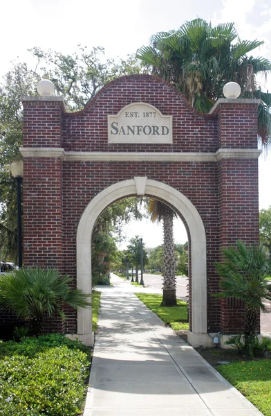 Entree boog aan sanford, florida — Stockfoto