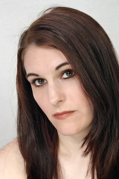 Belle, Brunette Headshot — Photo