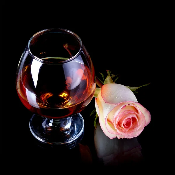 Glass and rose. — Stock Photo, Image