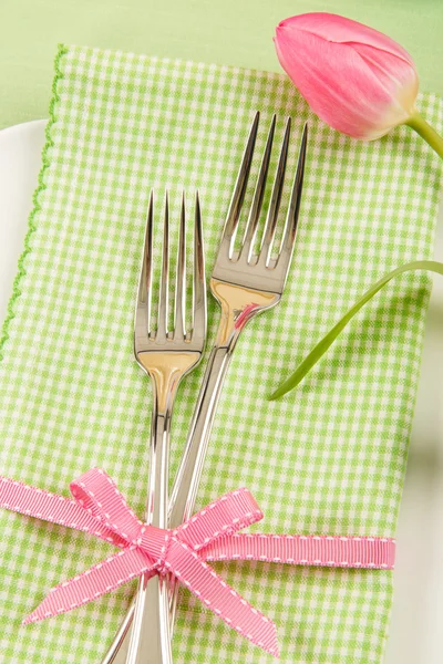 Spring Place Setting With Forks and Tulip — Stock Photo, Image