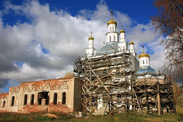 Restauratie van de oude orthodoxe kerk — Stockfoto