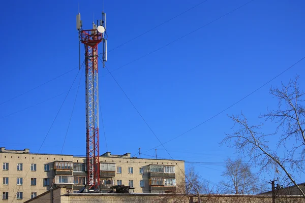 Tornet repeater cellulära — Stockfoto